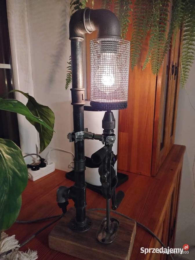Industrialna lampa stołowa ze starej wiertarki łódzkie Tuszyn