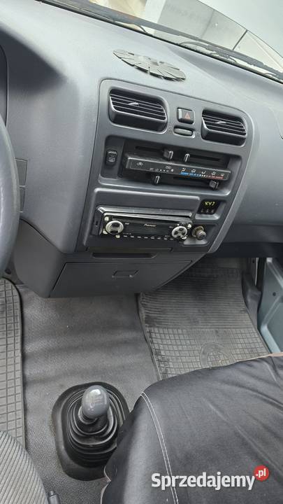 Toyota Hiace 25D Doka 6 osób zarejestrowany Nowy Świętów