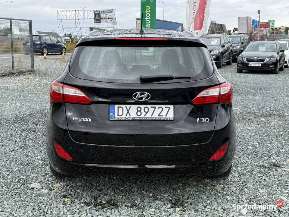 Hyundai i30 II 14 16V MPI 99 2014r 105 zadbany Wojkowice sprzedam