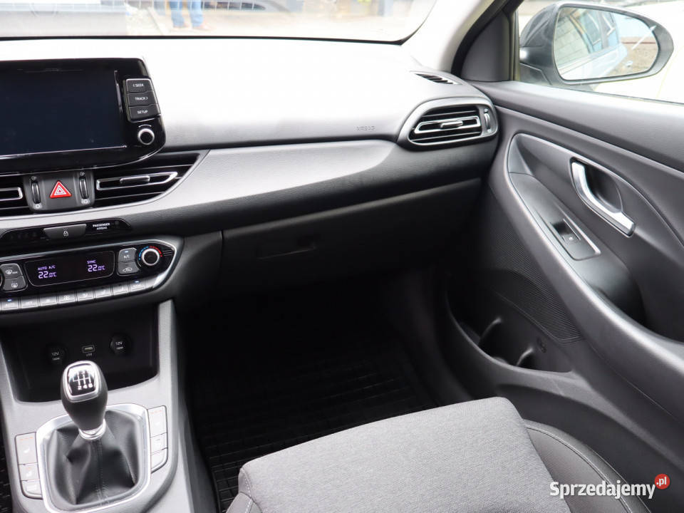 Hyundai i30 15 TGDI MHEV 30242km Katowice