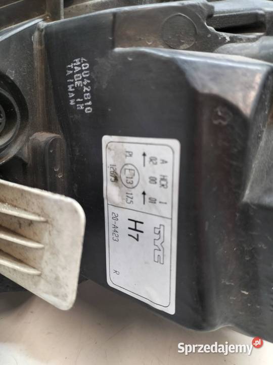 LAMPA PRZÓD PRAWA SOCZEWKA LIFT Opel Corsa III Oświetlenie