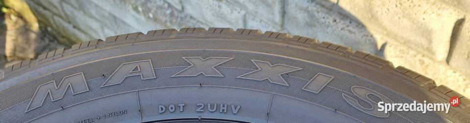 Opony do busa 225 x 65 R16C Wzmacniane zachodniopomorskie