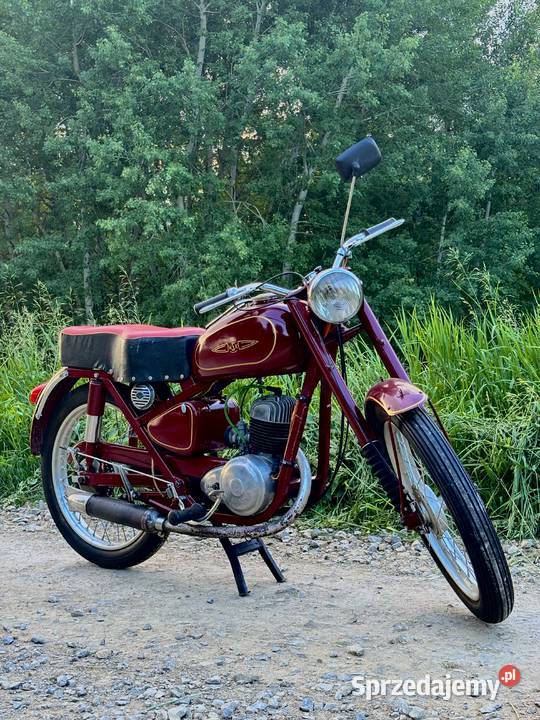 WSK 125 M06 1956 r RENOWACJI NISKI NUMER RAMY 125cm3 lubelskie
