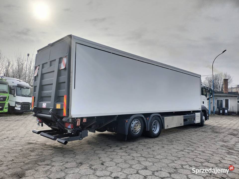 MAN TGS 26400 6x2 EURO6 KONTENER IZOTERMA WINDA Izotermy Częstochowa
