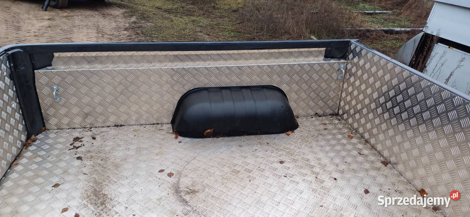 BEZ MINIMALNEJ Paka tylna skrzynia TOYOTA HILUX Pozostałe