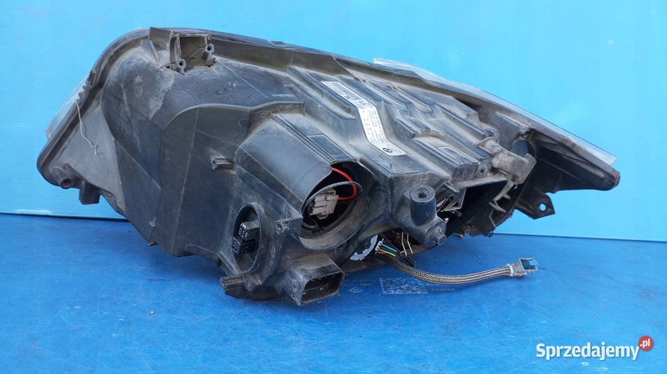 LAMPA PRAWY PRZÓD REFLEKTOR XENON EU 72025849 Nowy Tomyśl