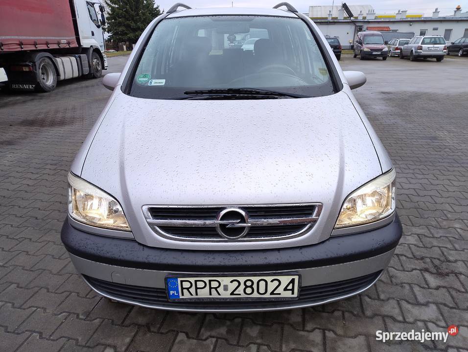 Opel Zafira Lift 2004r 16 B bez korozji 1598cm3 podkarpackie Jarosław