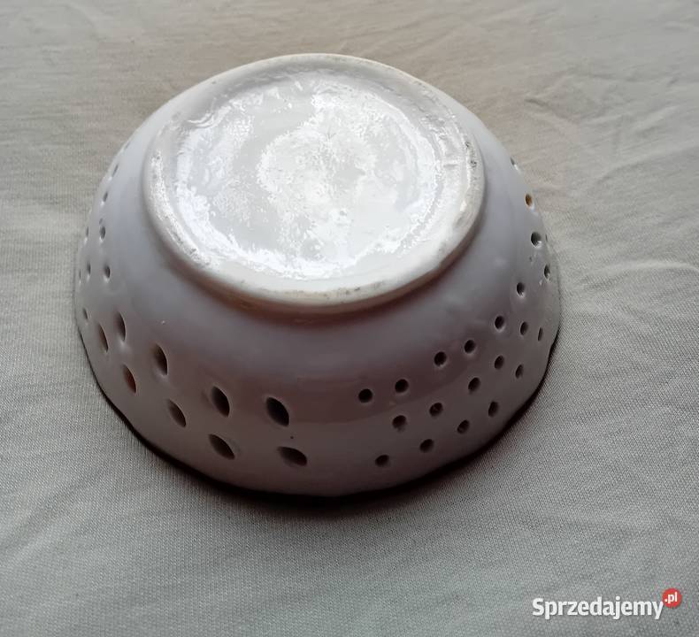 Porcelanowa ażurowa miseczka z kwiatowymi wielkopolskie Koźminek sprzedam
