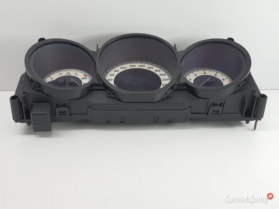 Licznik Zegary Mercedes Cls W218 2189005902 osobowe Łódź