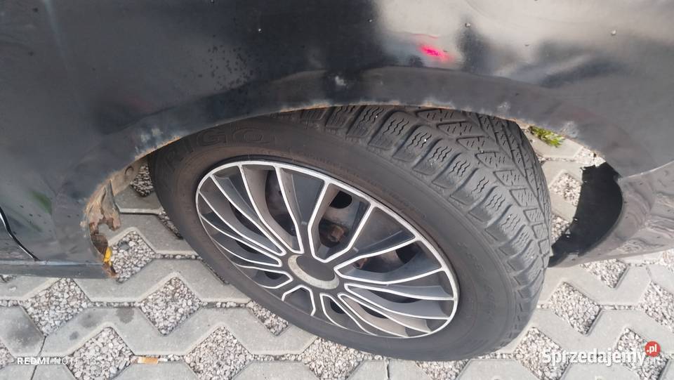 Sprzedam Volkswagen polo produkcji 2003 2200 Polo Radom sprzedam