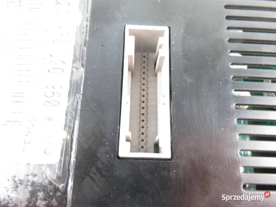 LICZNIK AUDI A6 4F2 C6 32 FSI AUK 4F0920950K Liczniki i zegary