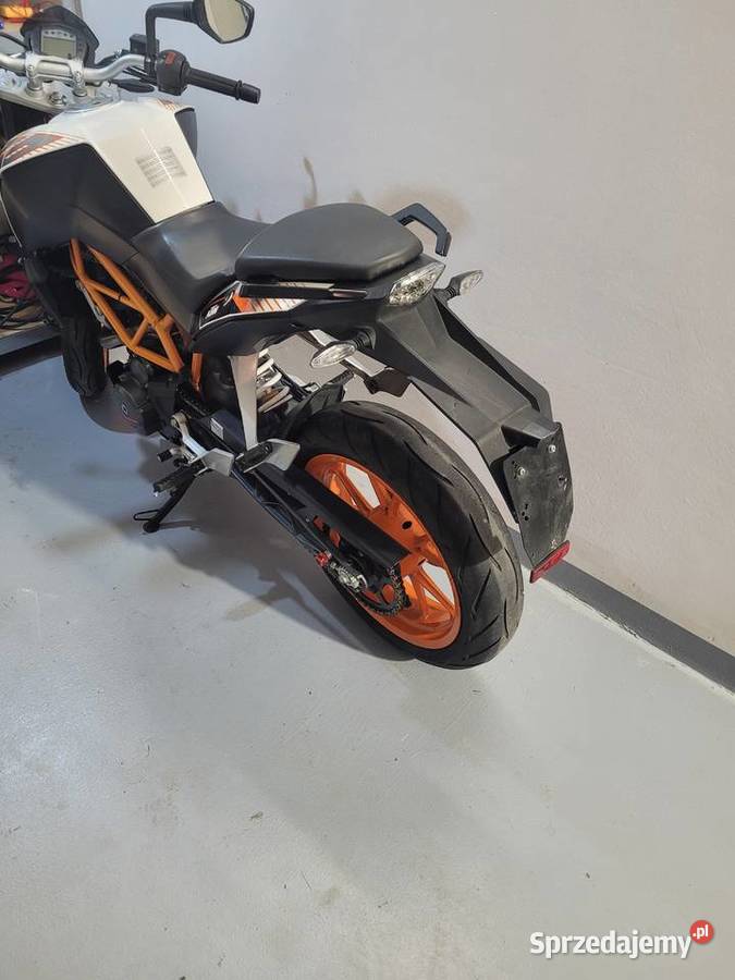 KTM 390 DUKE ABS 1 rej 2015 13 100 Stare Babice