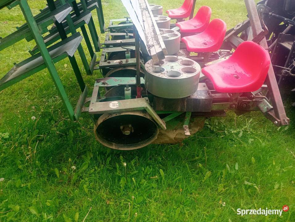 Sadzarka tytoniu i wszystkich warzyw i rozsady Lipiny Górne-Lewki