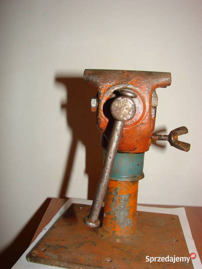 małe imadło stołowe PRL Pruszcz Gdański