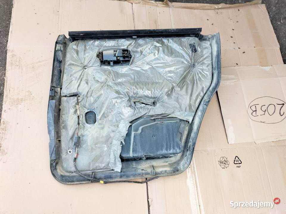 AUDI 80 B3 80B3 80B4 80 B4 BOCZEK DRZWI LEWY TYŁ osobowe Pozostałe lubelskie Kamień-Kolonia