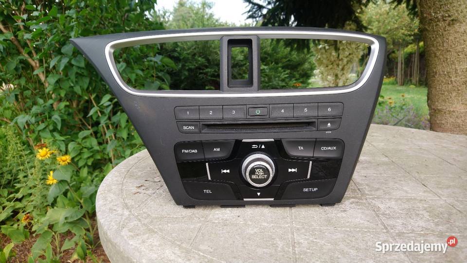 Radio odtwarzacz CD z panelem sterującym do