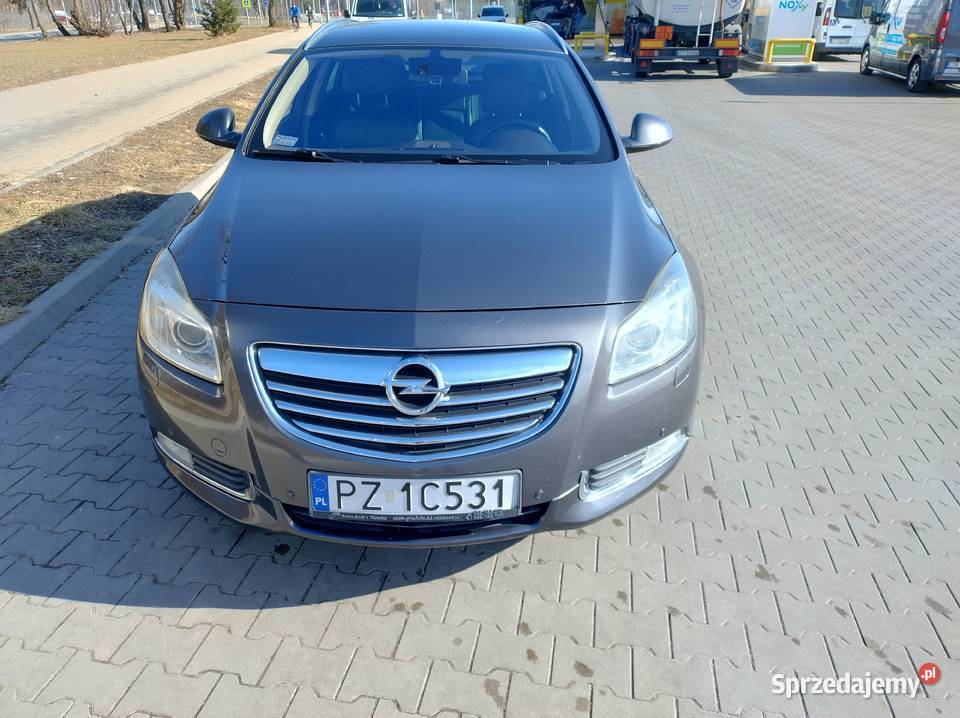 Opel Insignia A Sport Tourer 20 CDTI 160 2009r Toruń