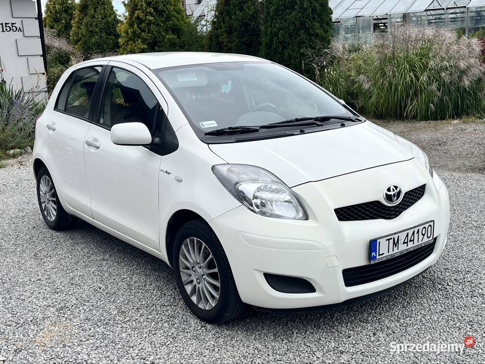 Toyota Yaris 10 Benzynka 2x KOŁA Klima Lubaczów