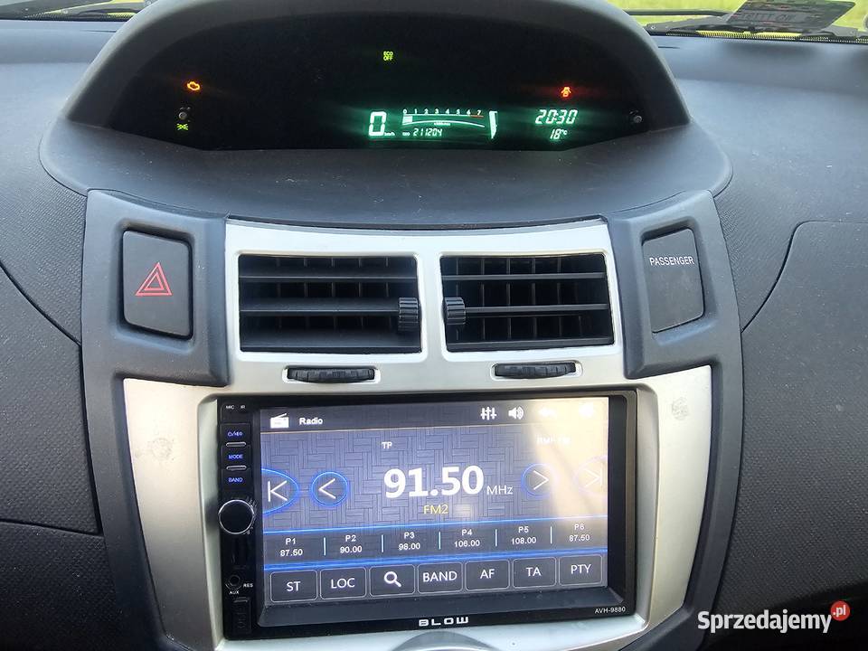 Toyota Yaris 133 benzyna 2009r gniazdo AUX sprzedam