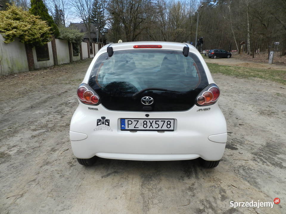 Toyota Aygo I mała tania niezawodna BEZ RDZY