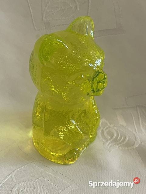 Figurka niedźwiadka ze szkła uranowego małopolskie sprzedam