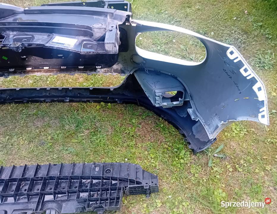 Citron C3 III zderzak przedni kompletny
