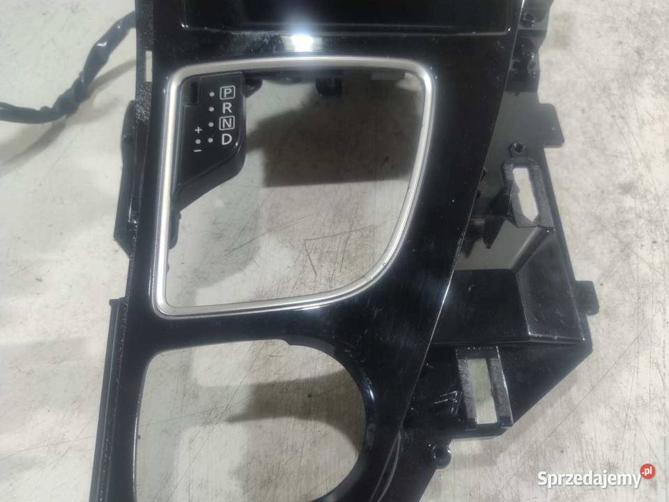 RAMKA MIESZEK ZMIANY BIEGÓW AUTOMAT INFINITI Q50