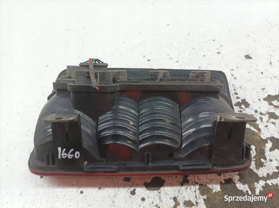 LAMPA TYŁ PRAWA EU VW Volkswagen Caddy III 2003 Lampy tylne sprzedam