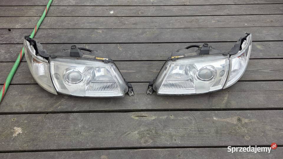 Saab 95 reflektory ksenon 2003 Rok produkcji 2003 Tychy sprzedam