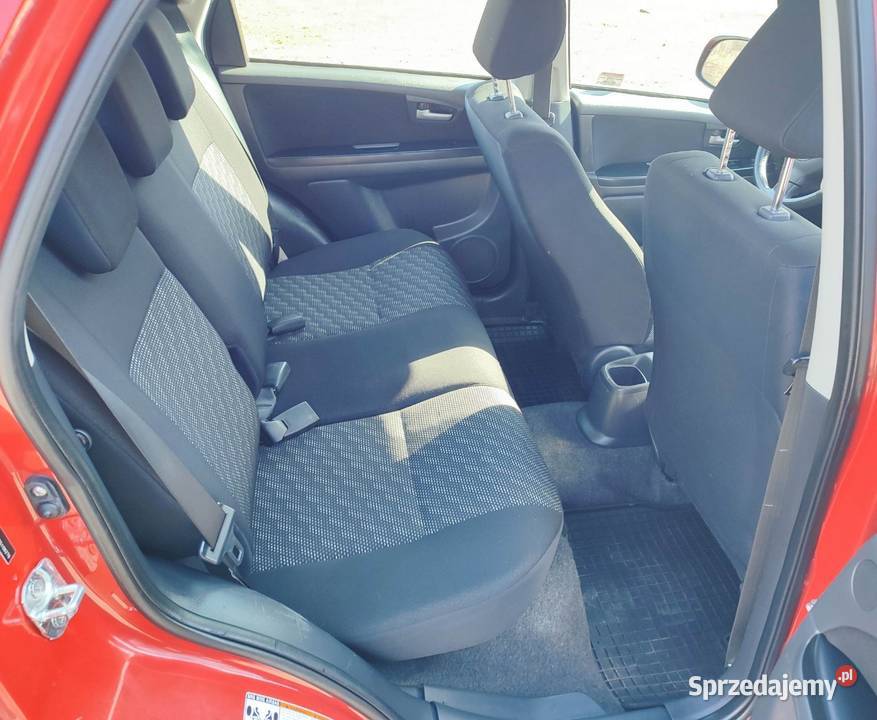 Ładny Suzuki SX4 20 benzyna z gazem 4x4 automat SX4 Domaradz sprzedam