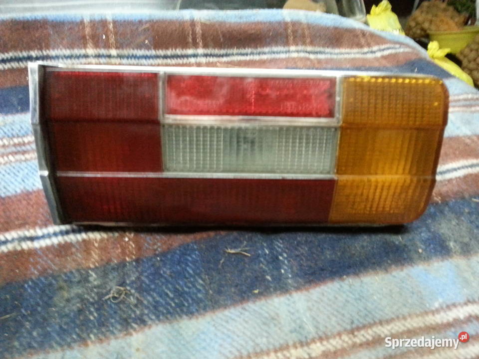 Łada 2106 1500s części lampy tył osobowe Pozostałe Dywity sprzedam