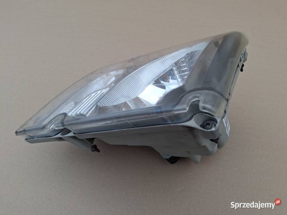 VOLVO FL FE REFLEKTOR PRAWY LAMPA PRAWA 20818775 ciężarowe Bieleń