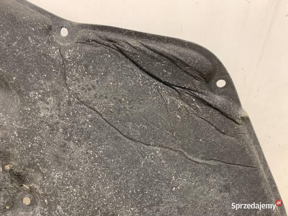 WYGŁUSZENIE MASKI BMW G30 SedanLimuzyna