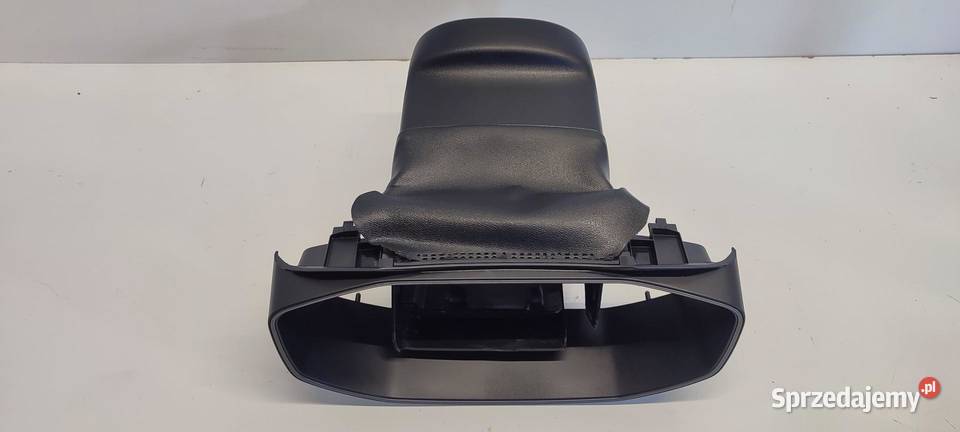 CUPRA FORMENTOR RAMKA LICZNIKA OSŁONA KOLUMNY Osłony i zaślepki sprzedam