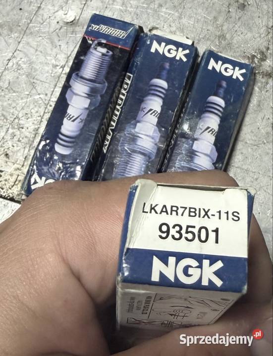 nowe świece NGK 93501 Łódź