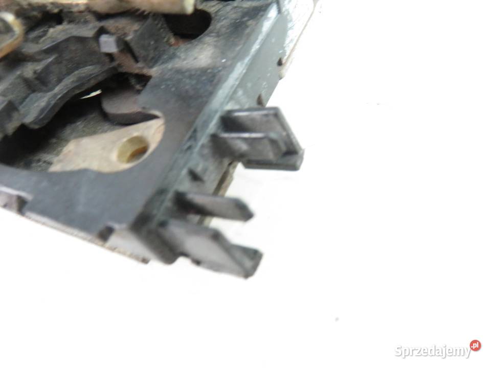 ZAMEK PRAWY PRZEDNI RENAULT MASTER II
