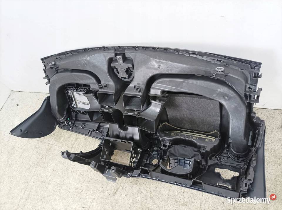 DESKA ROZDZIELCZA KOKPIT PULPIT MercedesBenz