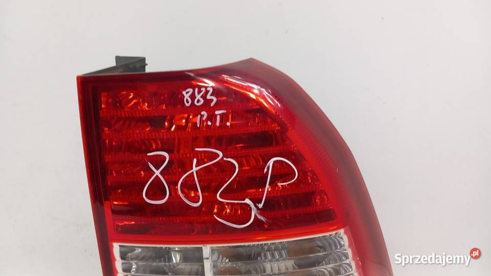 KIA SPORTAGE II SUV LAMPA TYŁ PRAWA osobowe Zbierkowo