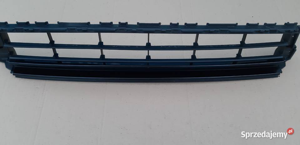 VW PASSAT B8 LISTWY ZDERZAKA KRATKI 3G0853677 sprzedam