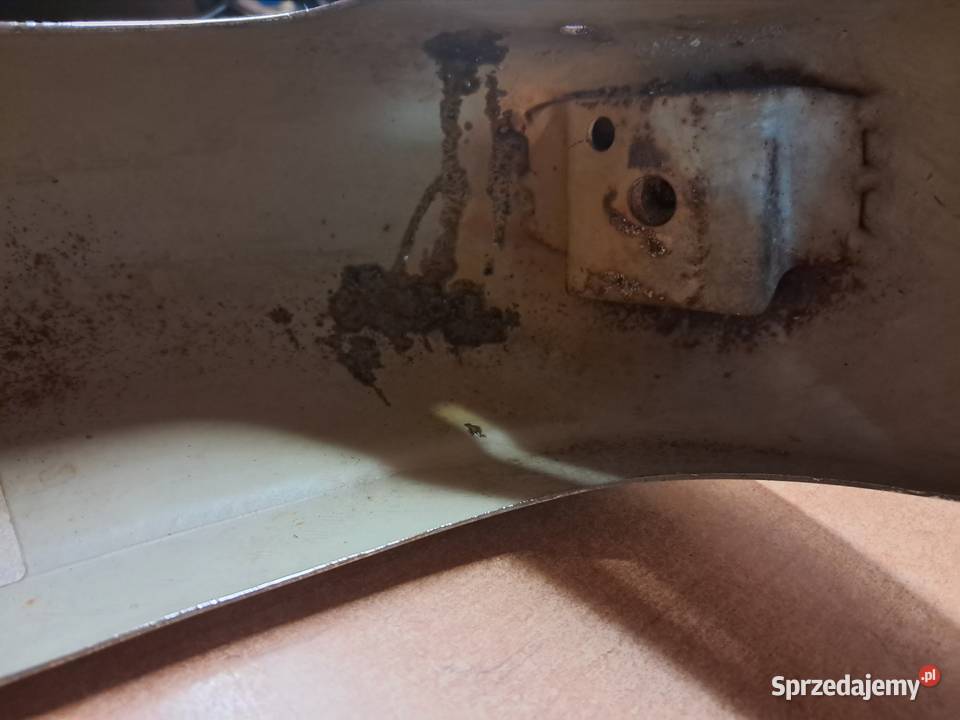 ZDERZAK TYŁ STRONA PRAWA MERCEDES W113 PAGODA śląskie Cieszyn