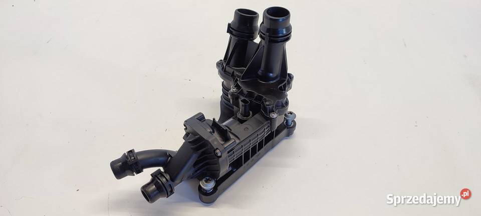 VW TIGUAN II OBUDOWA TERMOSTATU 05L121111Q Termostaty