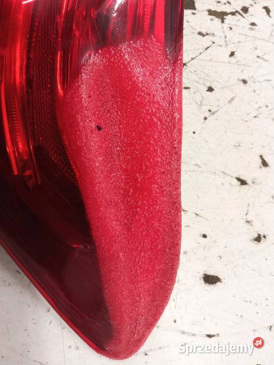 LAMPA TYŁ PRAWA LED EU USZKODZONA A2059060457 osobowe