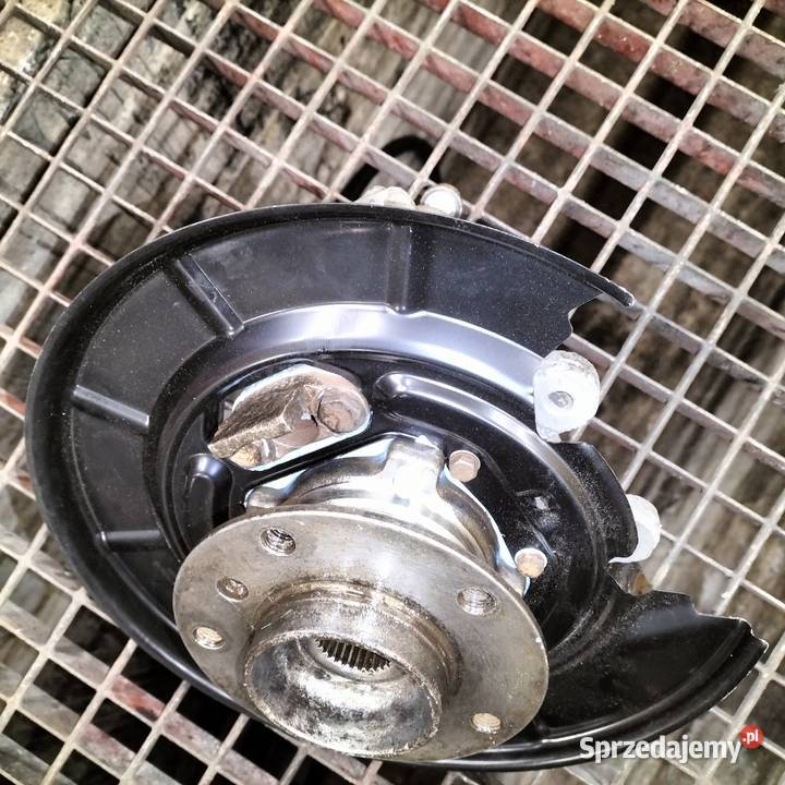 Zwrotnica lewa tylna BMW E39 wszystkie wersje Poręba