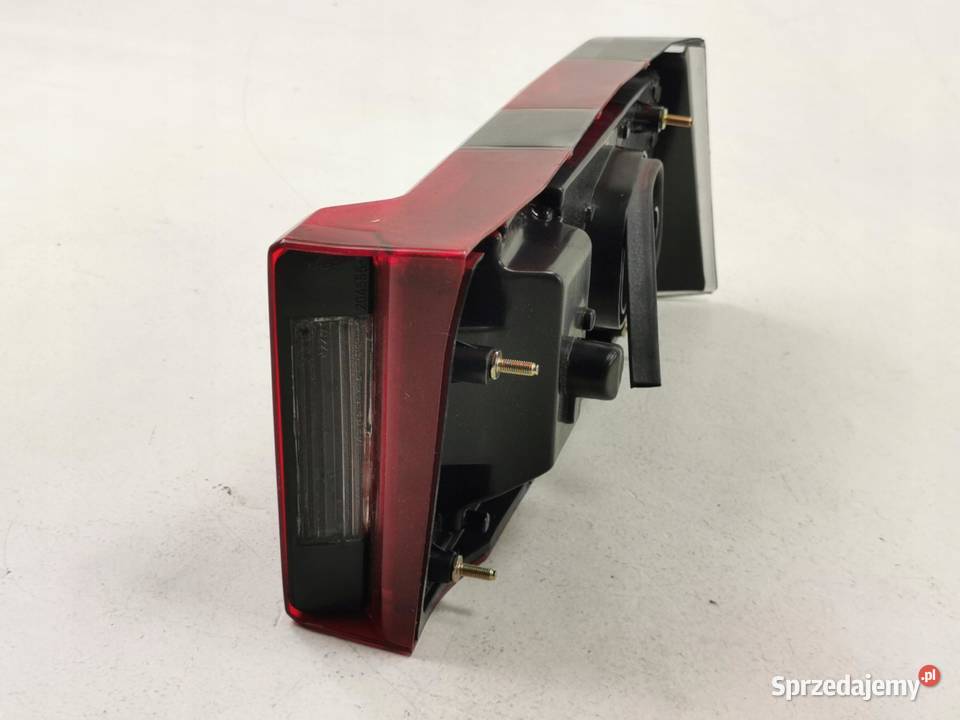 LAMPA LEWY TYŁ LANCIA Y10 19851996 MAGNETI Motoryzacja