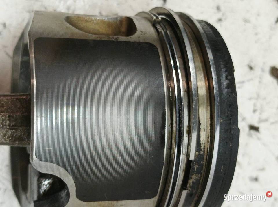 TŁOK KORBOWÓD 80960 20 TDI VW Volkswagen Golf V