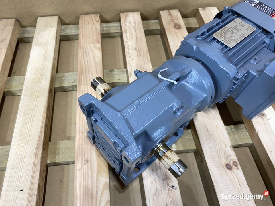 motoreduktor przekładnia 055kW 71obr 3fazowy Pigża