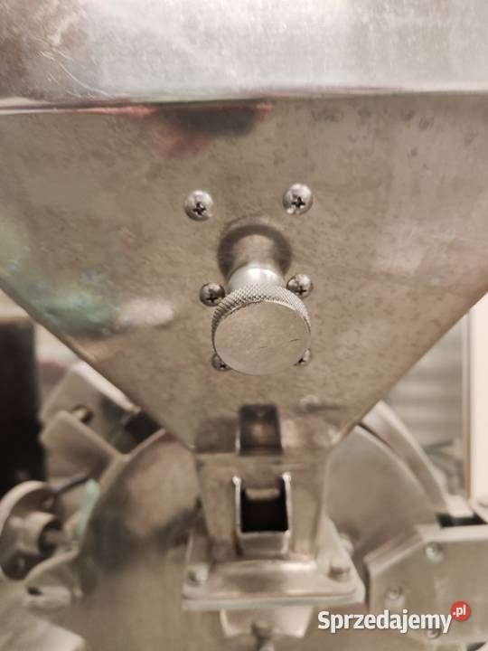 Młyn uniwersalny z filtrem płaszczem wodnym i Produkcja