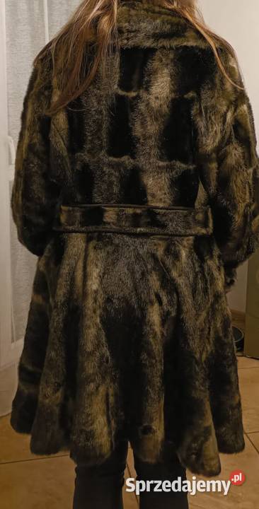 Futerko sztuczne ciemny brąz cieniowany Rozmiar 42(XL) pomorskie Gdańsk