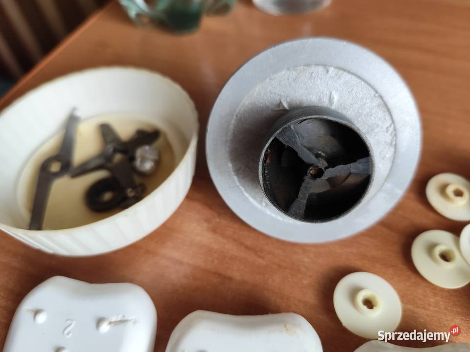 Części do robota kuchennego 8 widoczne na Olkusz