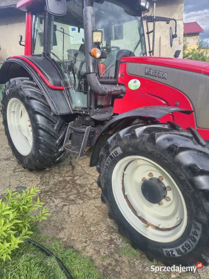 Valtra N111E 126 2011 przebieg 4023mth pierwszy